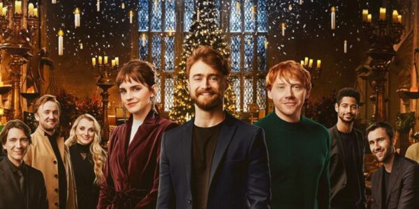 Harry Potter volta à Hogwarts.